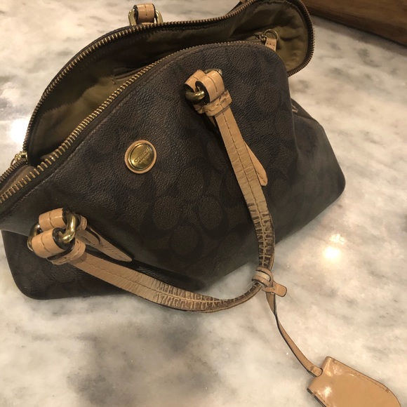 Authentic COACH purse, GUC - Picture 2 of 7